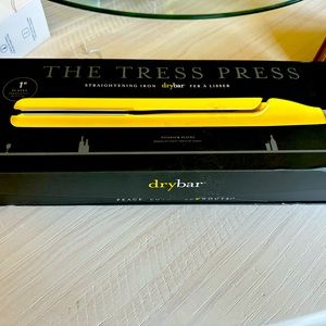The Drybar Tress Press Straightener with 1” plates